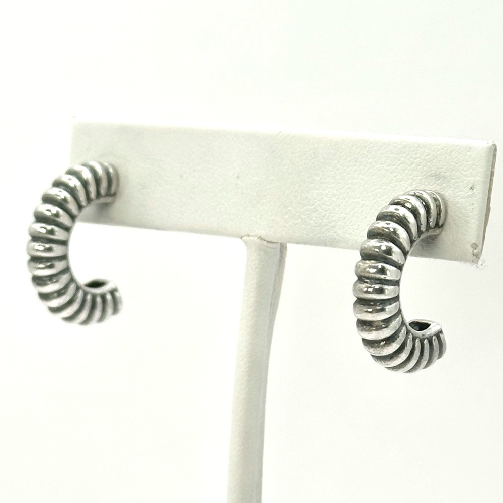 Lagos Caviar Sterling Silver Smooth Fluted Hoop Earrings